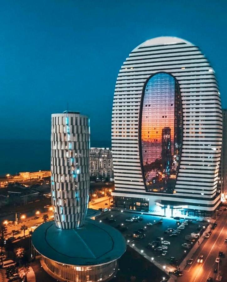 Sunshine Apartments Batumi Bagian luar foto